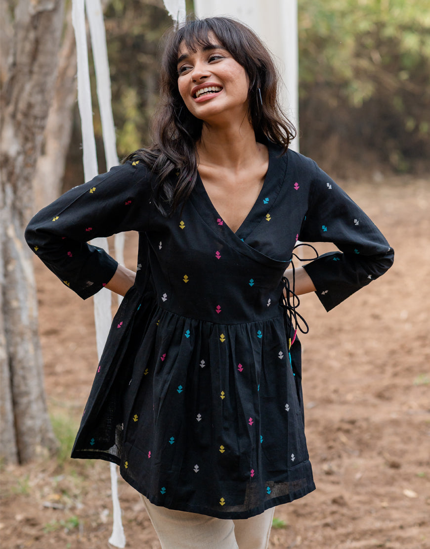 Black Weave Angrakha