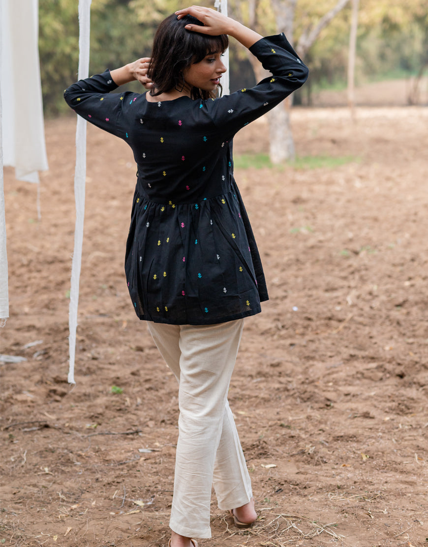 Black Weave Angrakha