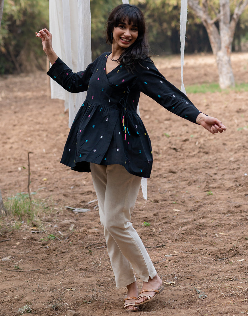 Black Weave Angrakha