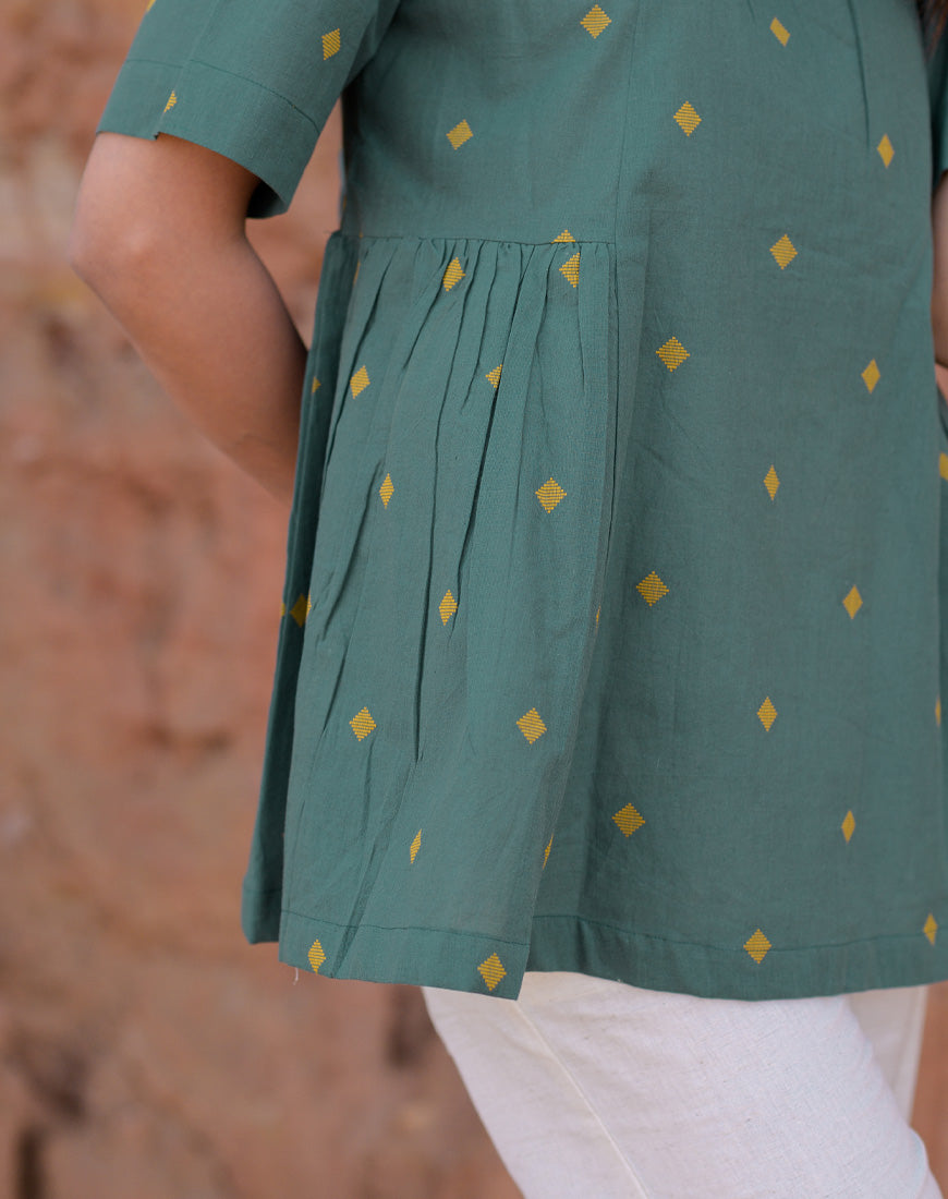 Green Glance Top