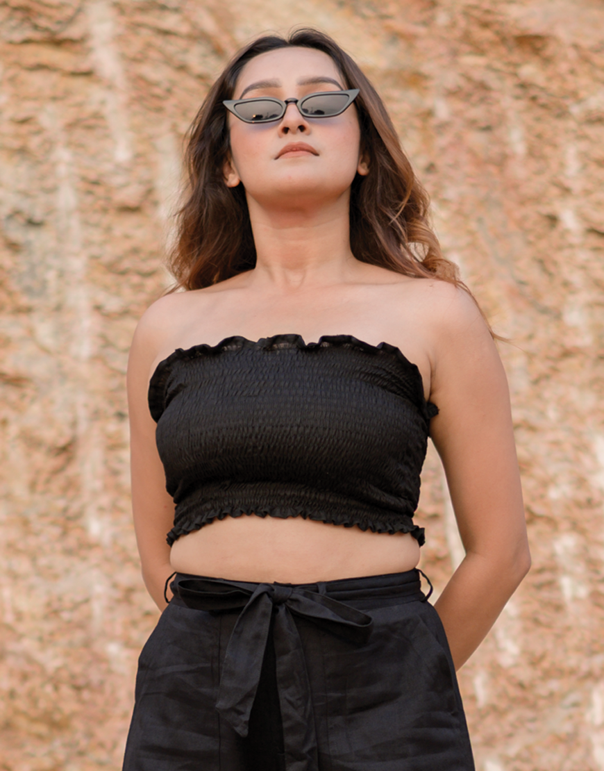 Jade Black Scrunch Top
