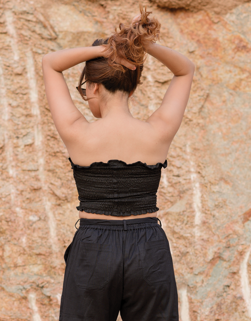 Jade Black Scrunch Top