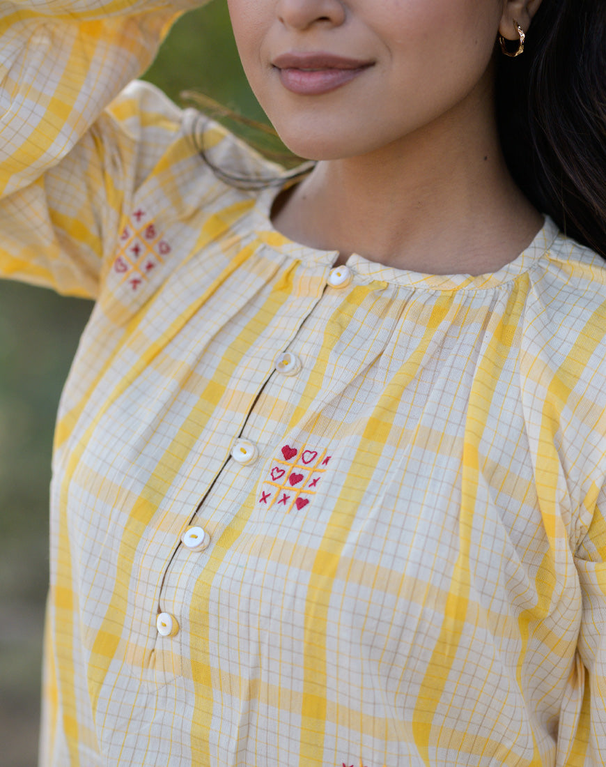 Tic Tac Toe Yellow Top