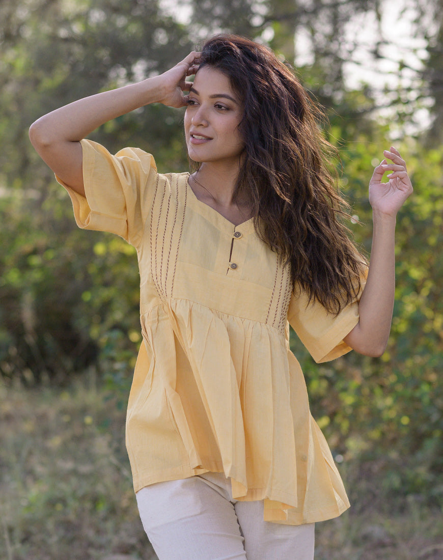Dusky yellow top