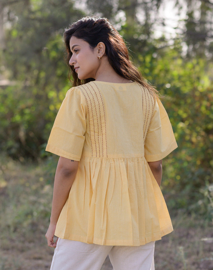 Dusky yellow top