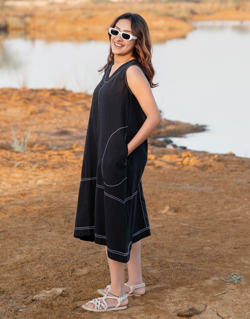 Shop Cotton Shadow Black Sleeveless V-neck Dress Online