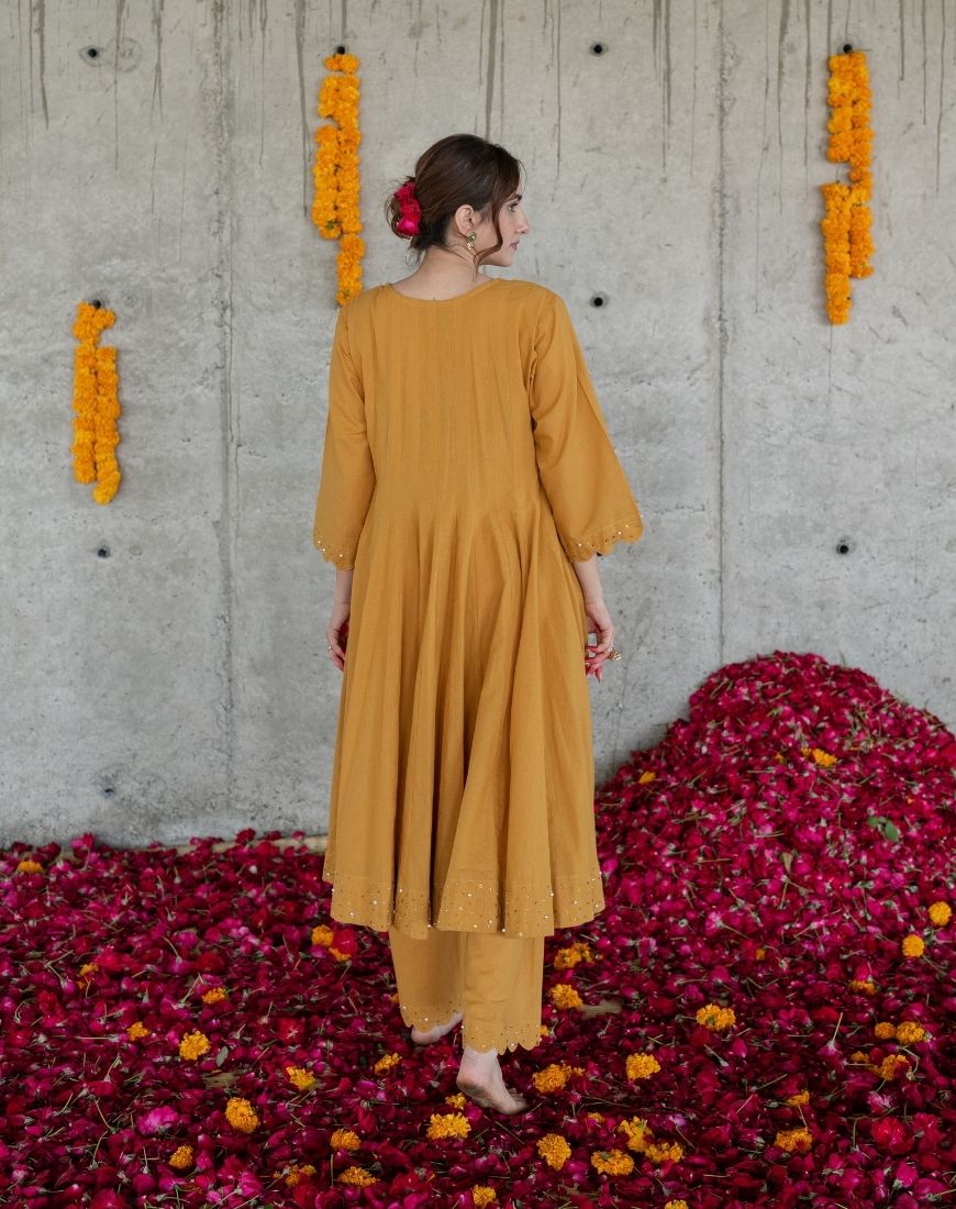 Genda Phool Kurta Set