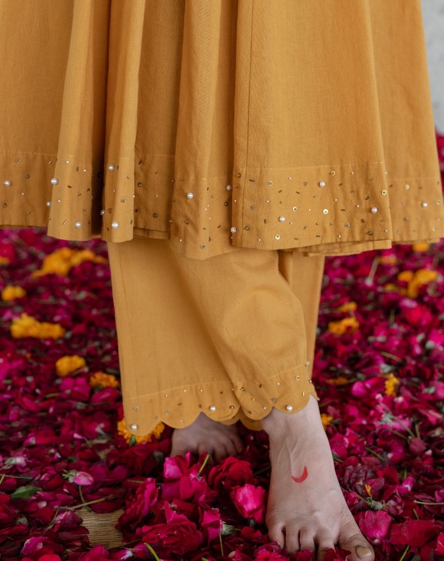 Genda Phool Kurta Set