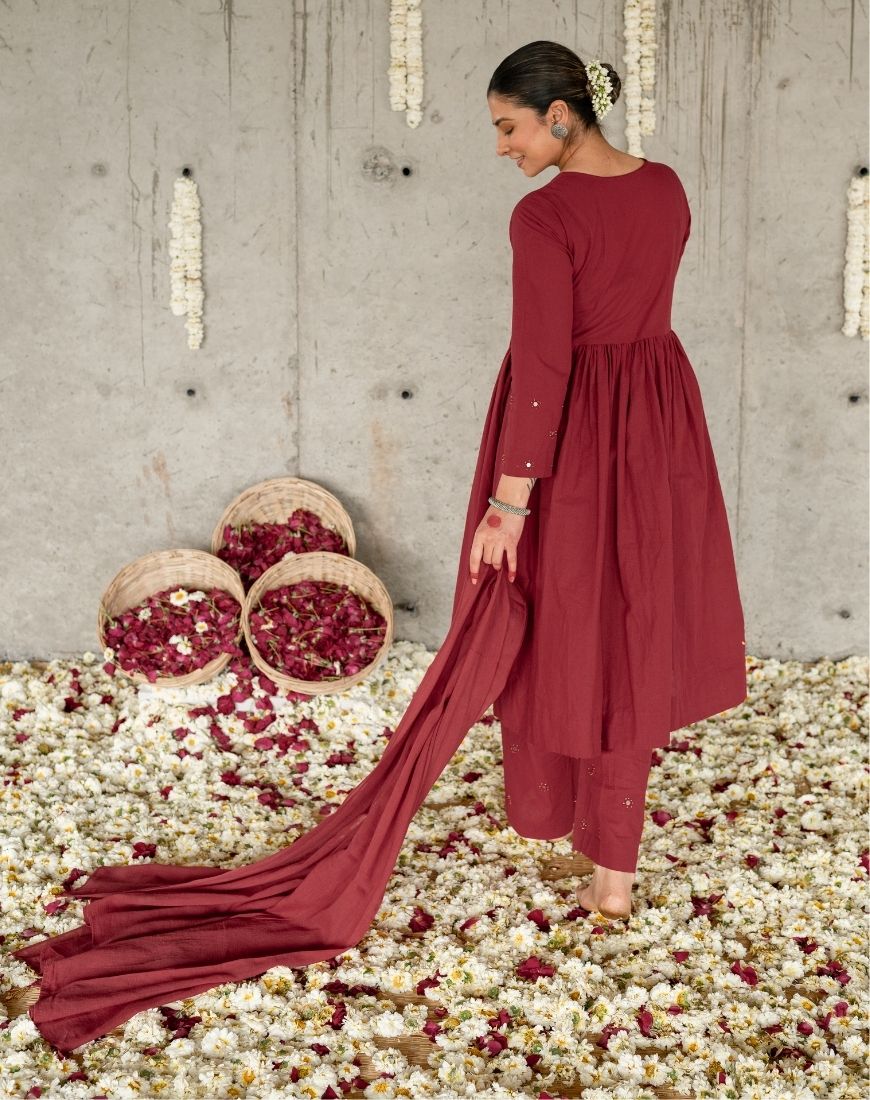 Lalpari Kurta Set