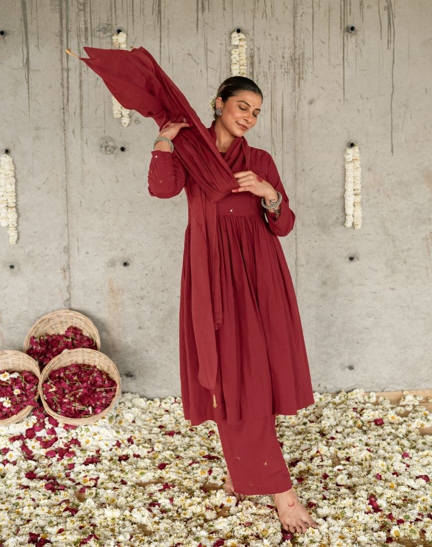 Lalpari Kurta Set