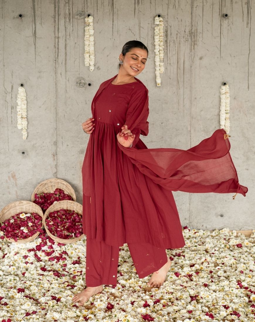 Lalpari Kurta Set