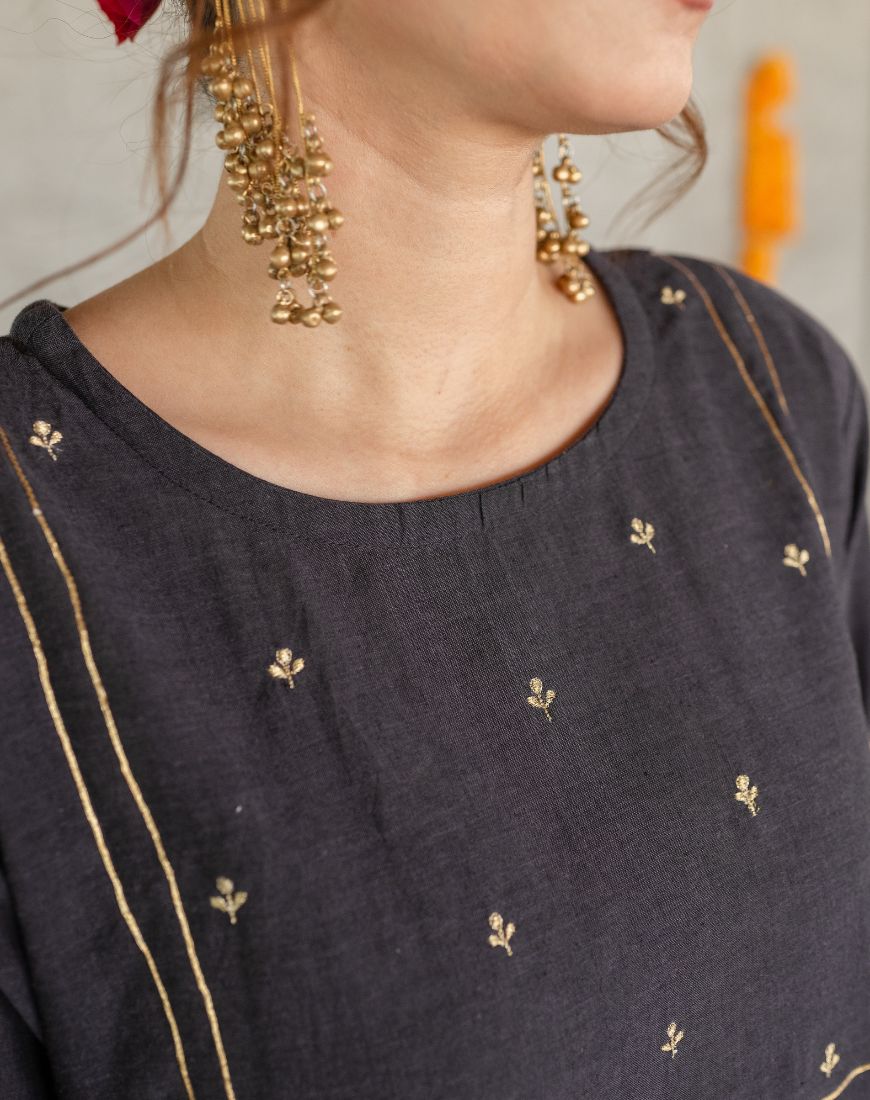Saaya Kurta Set