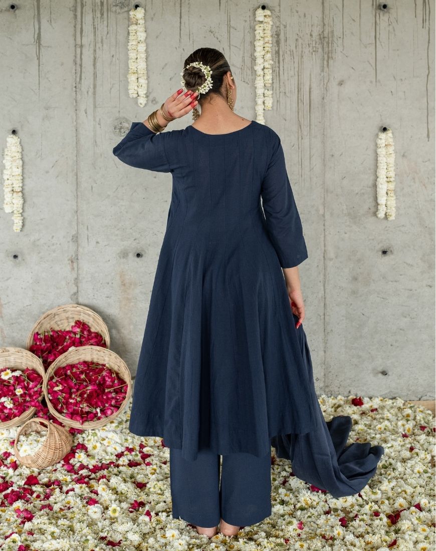 Syaahi Kurta Set